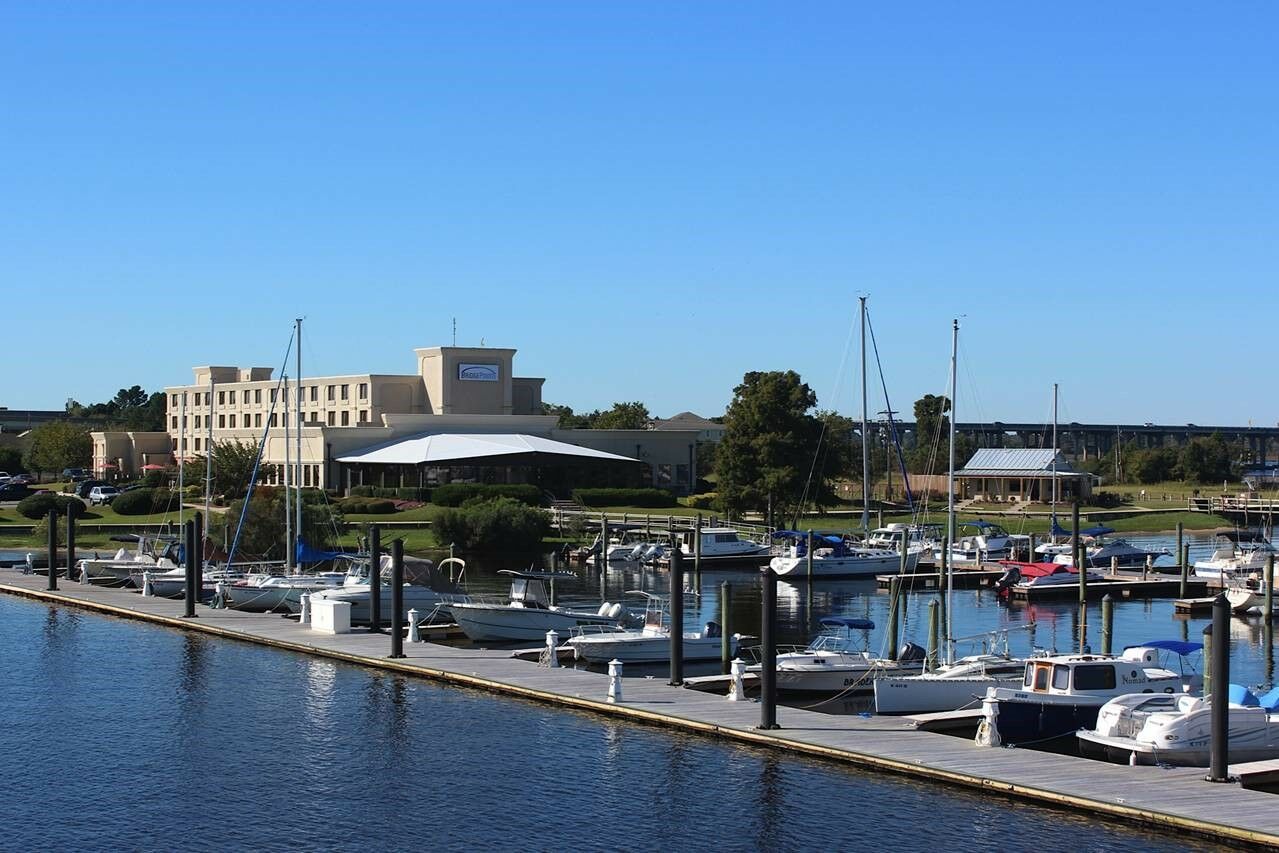 Bridgepointe Hotel & Marina New Bern Eksteriør billede